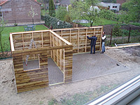 Reportages: De opbouw van een tuinhuisje.