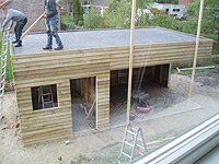 Reportages: De opbouw van een tuinhuisje.