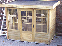 Tuinhuis op kade